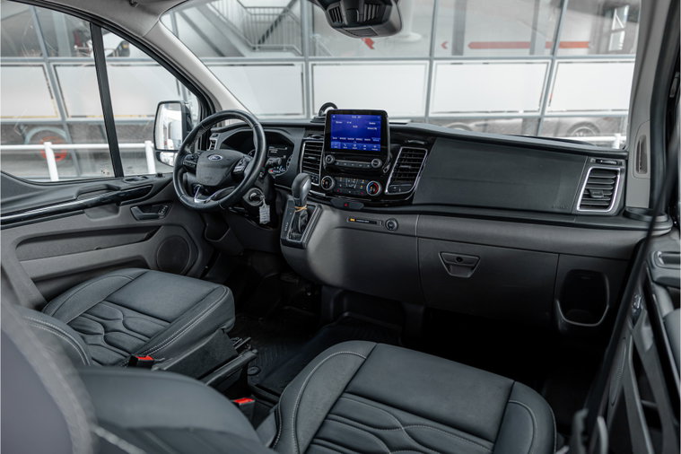 Vehicle Image 9