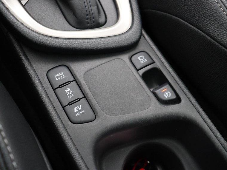 Vehicle Image 26