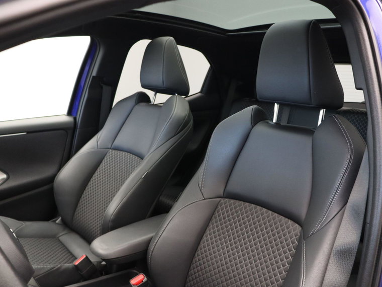 Vehicle Image 35