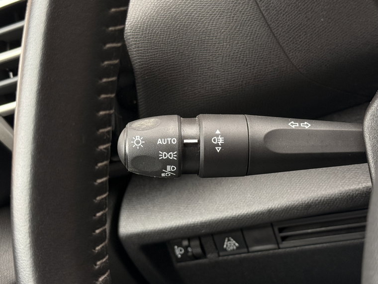 Vehicle Image 24