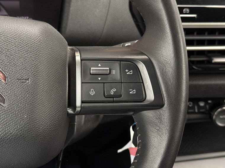 Vehicle Image 27