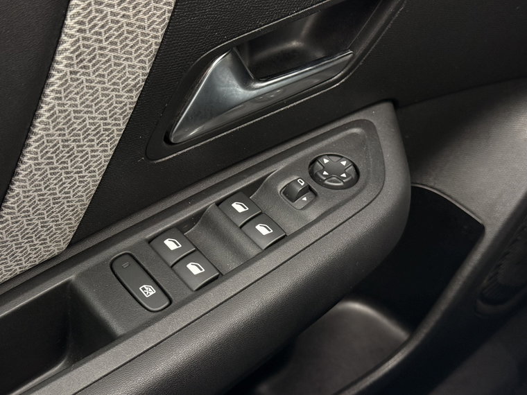 Vehicle Image 41