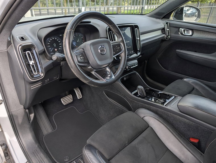 Vehicle Image 14
