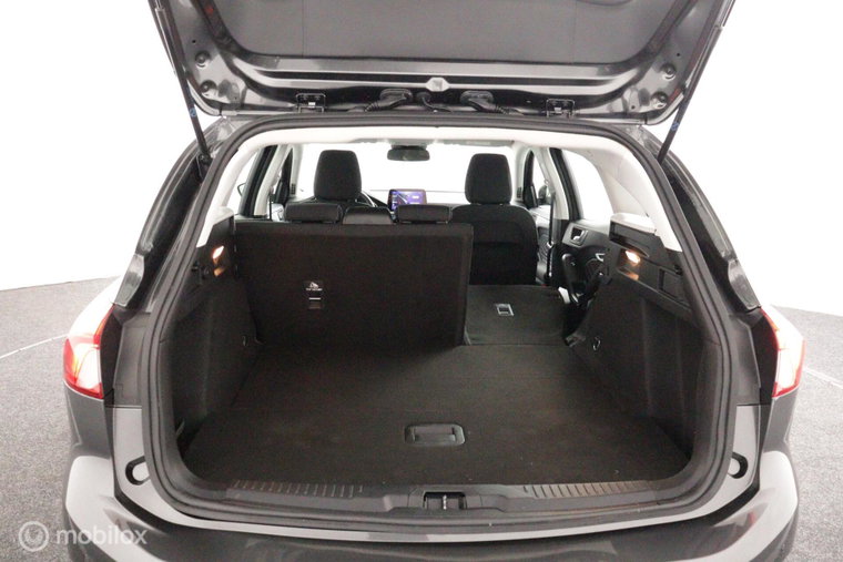Vehicle Image 33