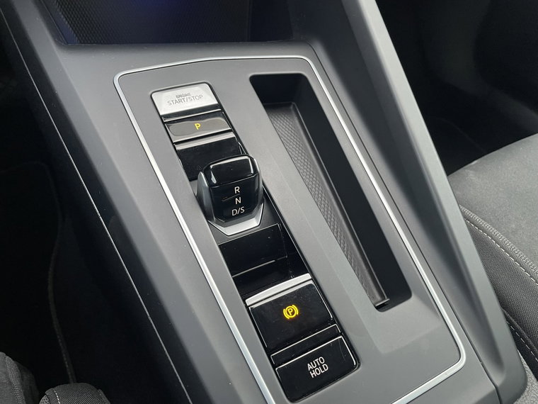 Vehicle Image 52