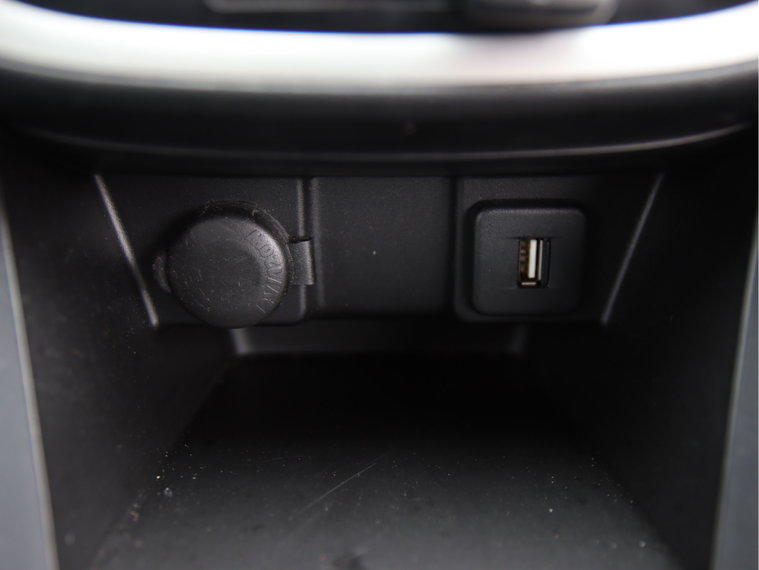 Vehicle Image 26