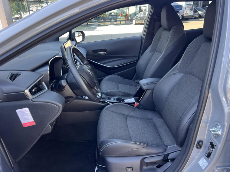 Vehicle Image 17
