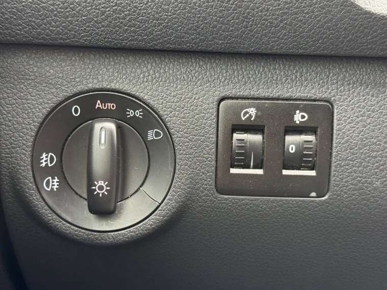 Vehicle Image 27