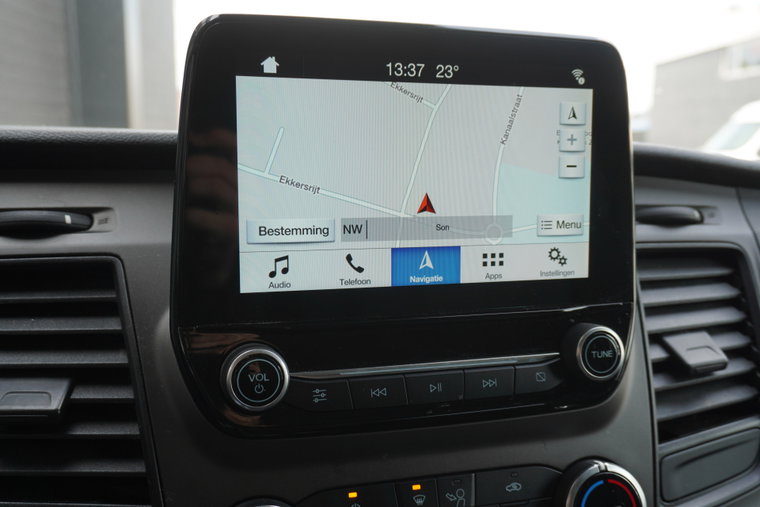 Vehicle Image 14