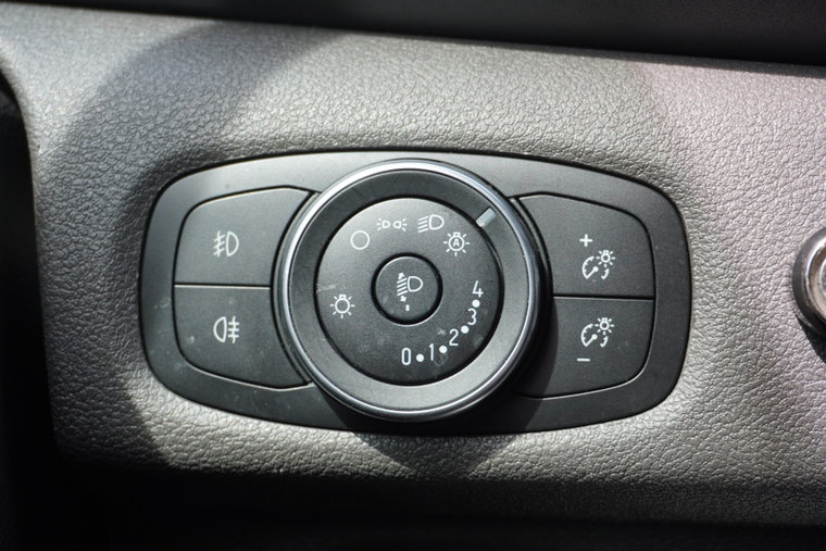 Vehicle Image 19