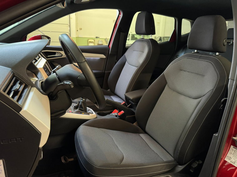 Vehicle Image 13