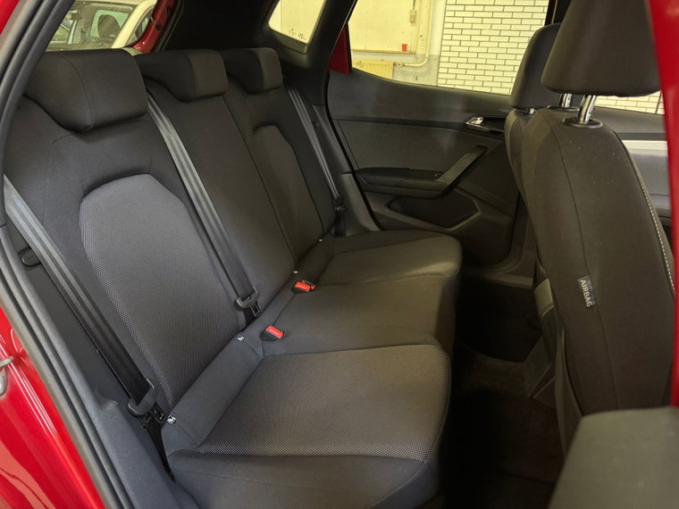 Vehicle Image 16
