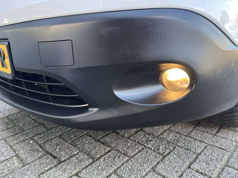 Vehicle Image 34
