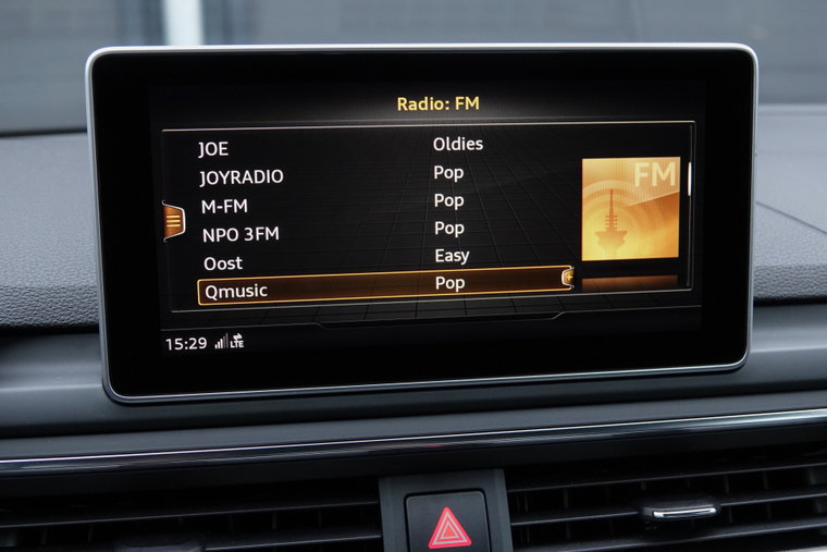 Vehicle Image 12