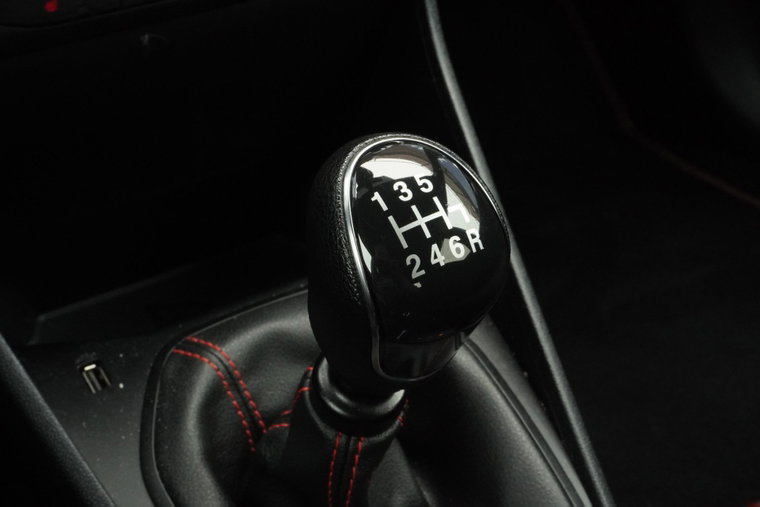 Vehicle Image 23