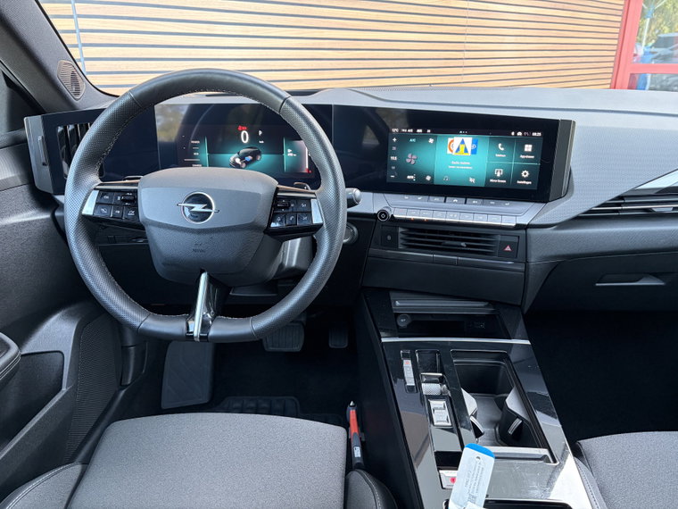 Vehicle Image 22