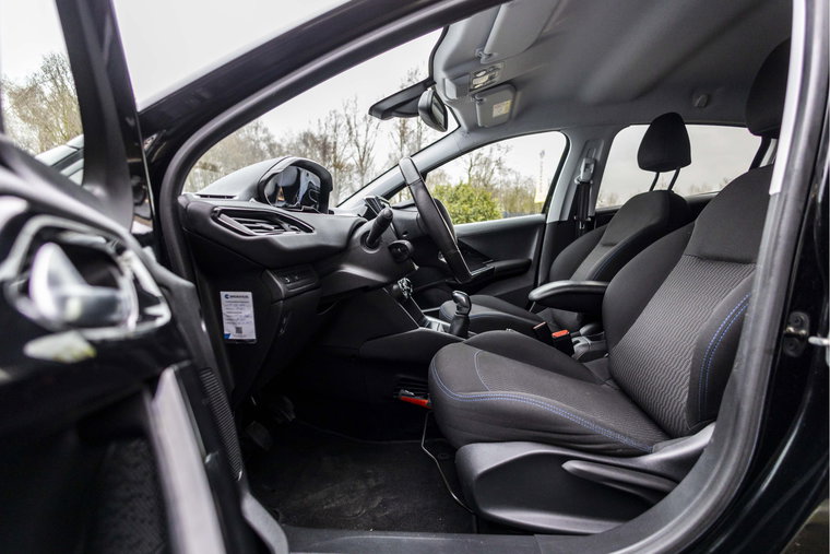 Vehicle Image 20