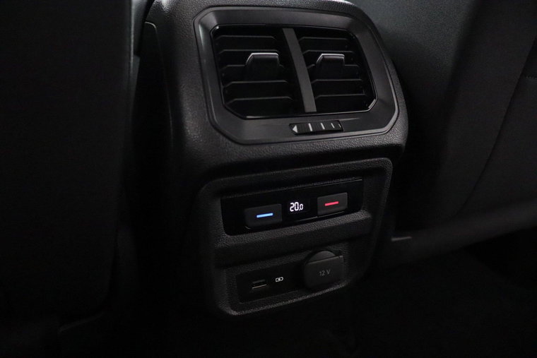 Vehicle Image 46