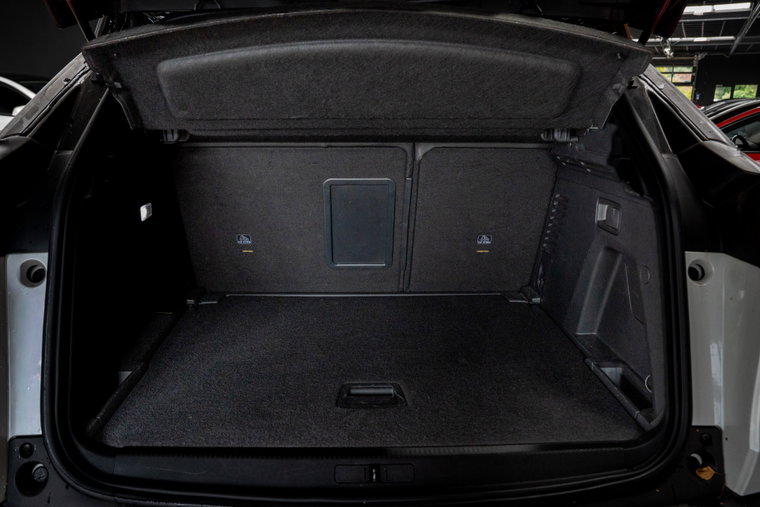 Vehicle Image 37