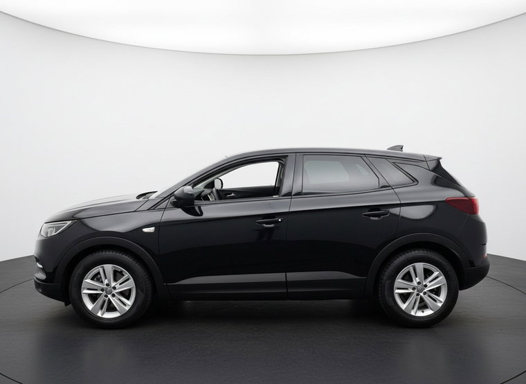 Vehicle Image 4