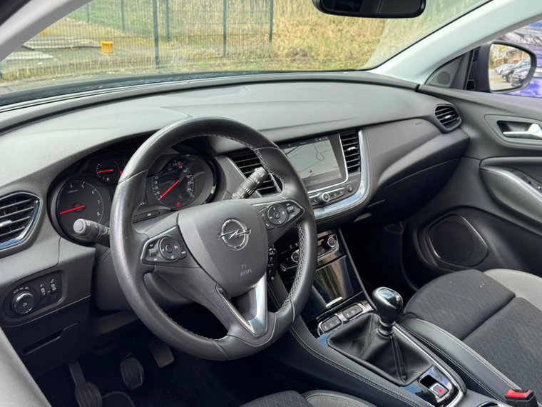 Vehicle Image 26