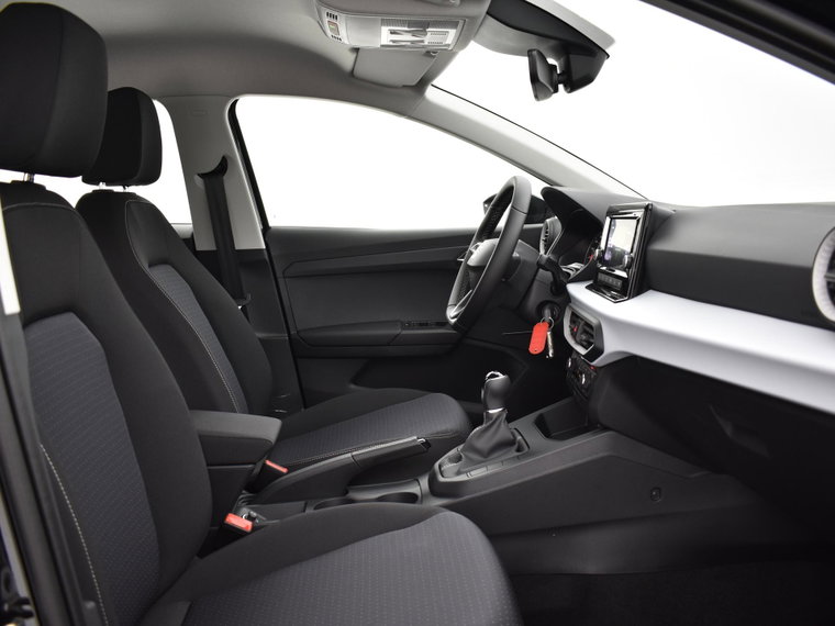 Vehicle Image 11