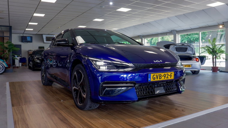 Vehicle Image 9
