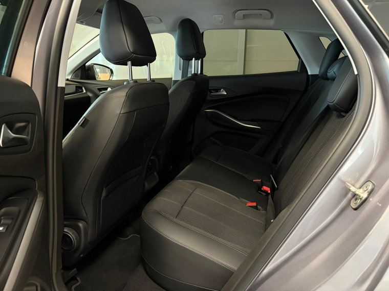 Vehicle Image 41