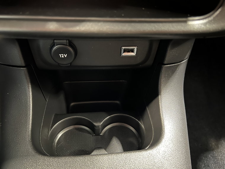 Vehicle Image 17