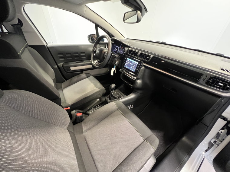 Vehicle Image 33