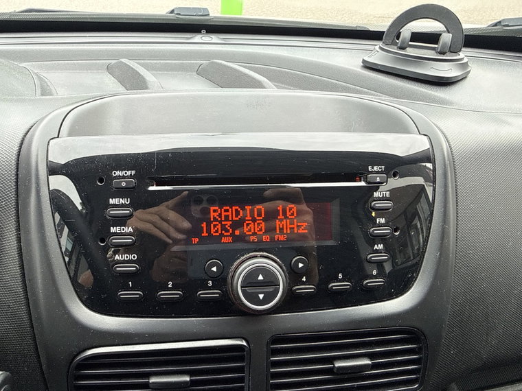 Vehicle Image 22