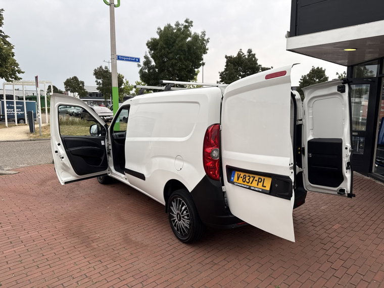 Vehicle Image 34