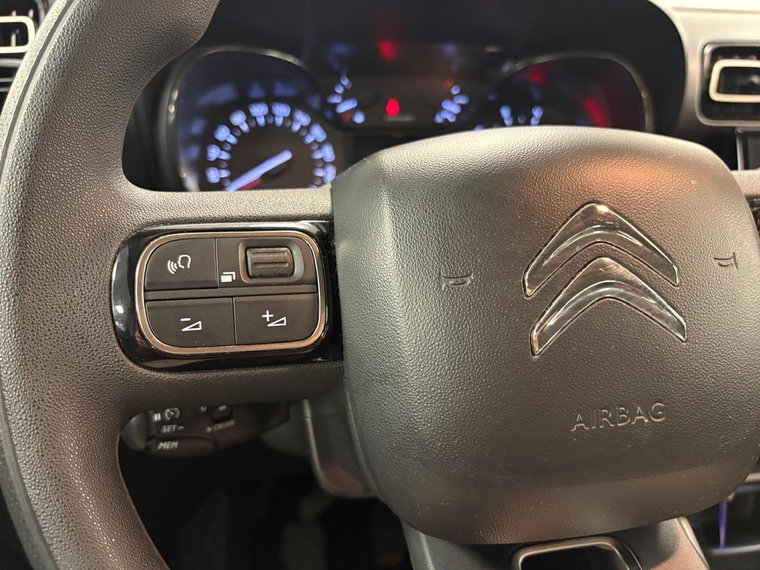 Vehicle Image 17