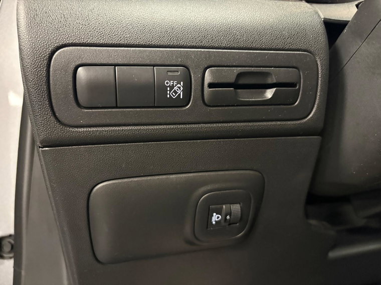 Vehicle Image 26