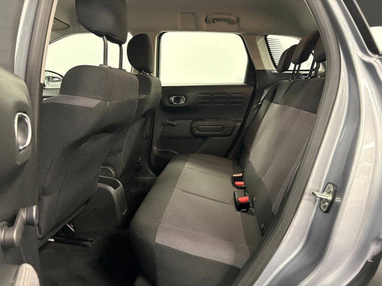 Vehicle Image 33