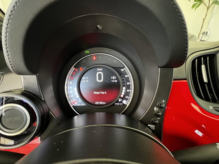 Vehicle Image 33