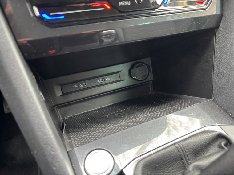 Vehicle Image 32