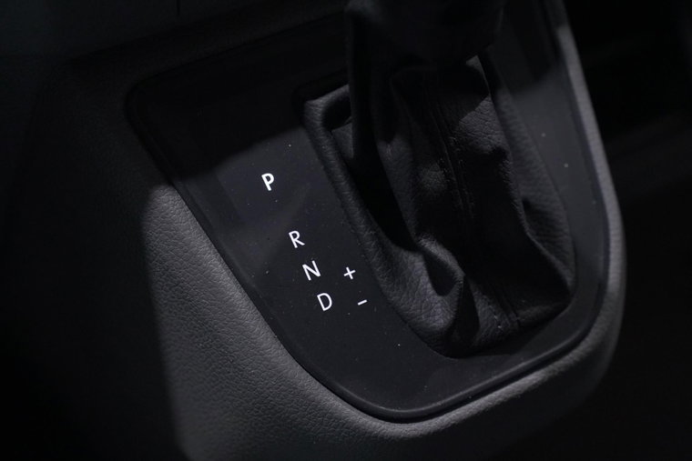 Vehicle Image 24