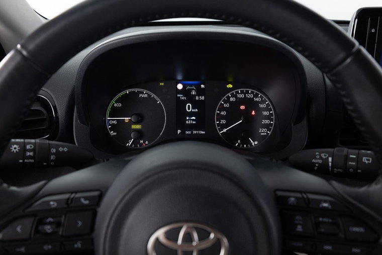 Vehicle Image 13