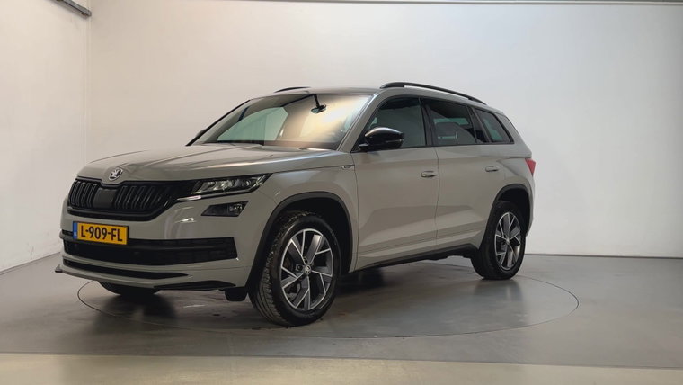 Vehicle Image 8