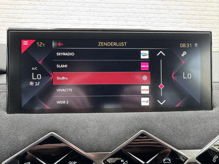 Vehicle Image 30