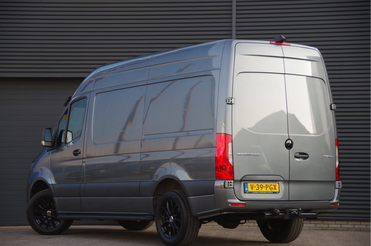 Vehicle Image 23