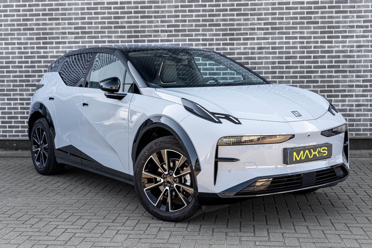 Vehicle Image 18