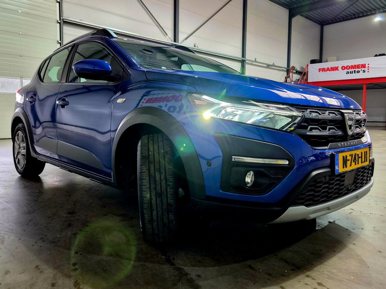 Vehicle Image 17