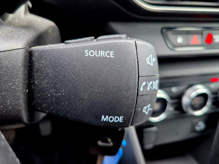 Vehicle Image 26