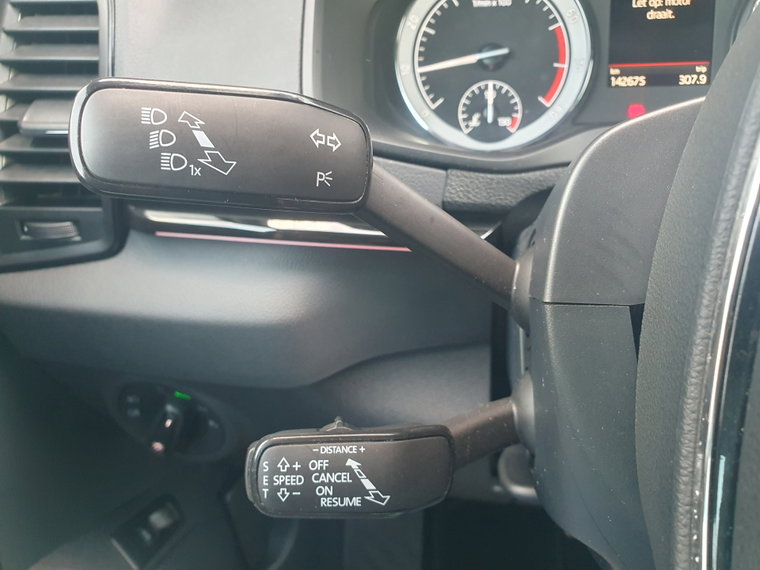 Vehicle Image 27