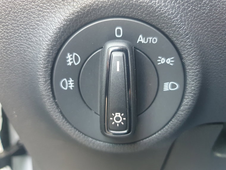Vehicle Image 28