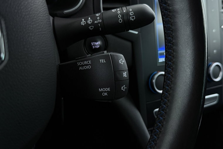 Vehicle Image 32