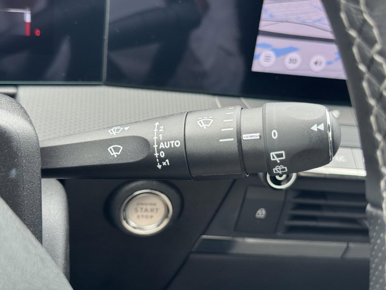 Vehicle Image 40