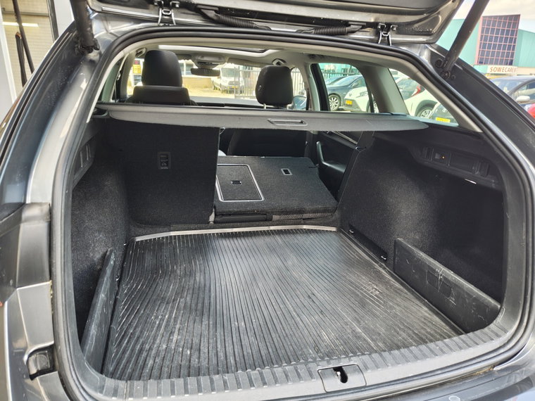 Vehicle Image 39